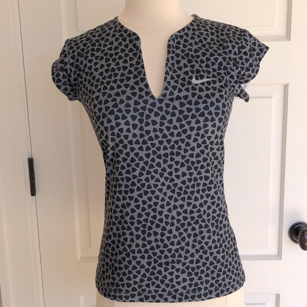 Nike Gray and Black Fitted Cap Sleeve Blouse